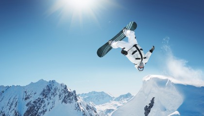 爱游戏中国-_篮网团队表现优异，联盟领跑_，篮网团队照