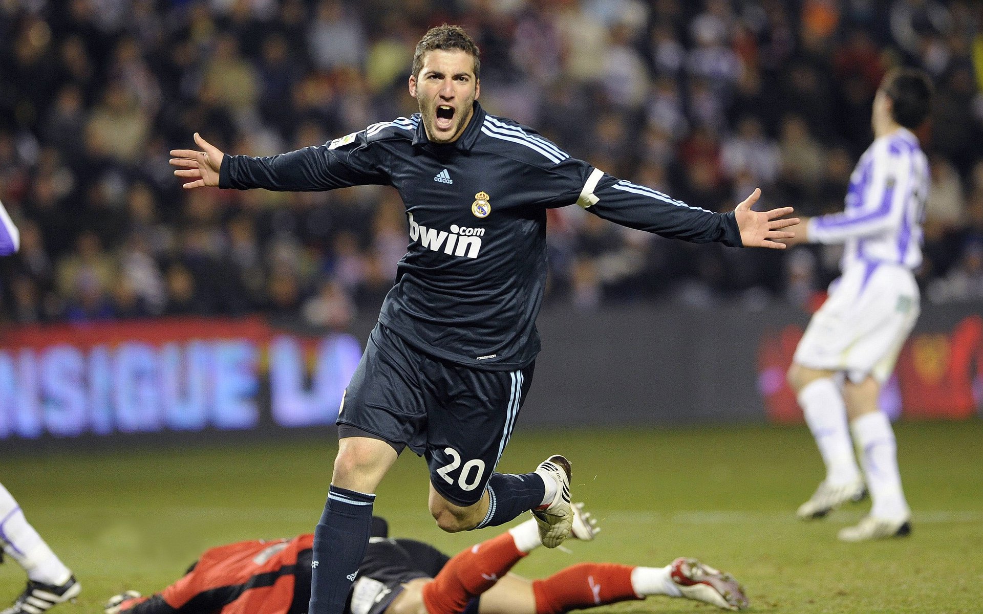 蔚山现代主场球迷热情高涨，蔚山现代的赛程