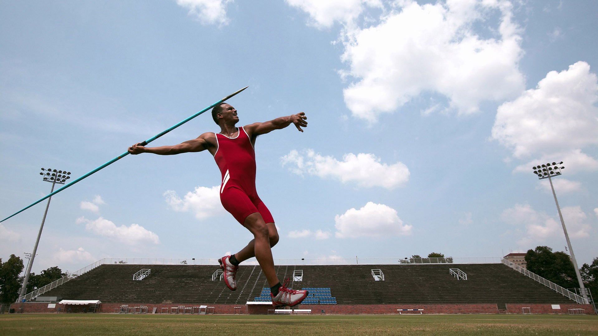 梅赛德斯在技术革新中迎难而上，梅赛德斯公司