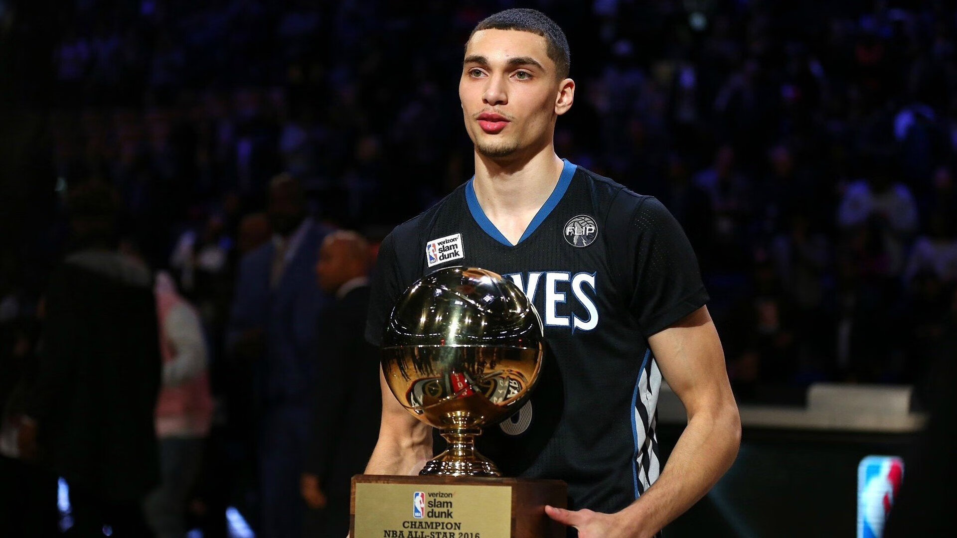 激烈最后一攻！北京队凭借王强冷静投篮锁定胜局，北京篮球王聪